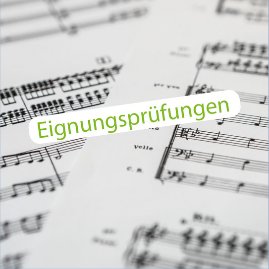 Notenzettel mit der Aufschrift: Eignungsprüfungen